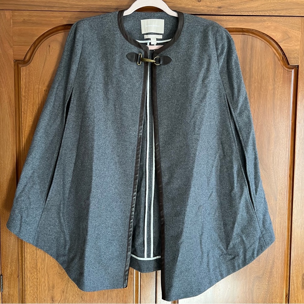Banana Republic Classic Grey Charcoal Wool Classic Cape XS/S
